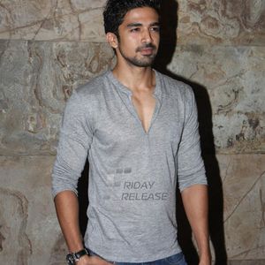 Saqib Saleem Image