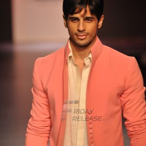 Siddharth Malhotra Image