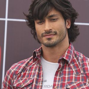 Vidyut Jamwal Image