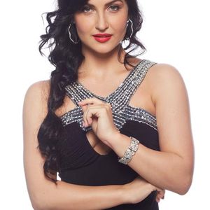 Elli Avram Image