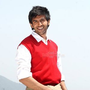 Kartik Aaryan Image