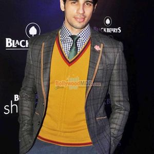 Siddharth Malhotra Image