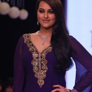 Sonakshi Sinha Image