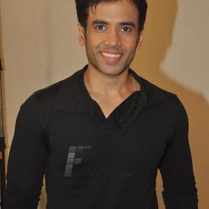 Tusshar Kapoor Image