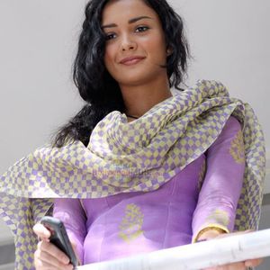 Amy Jackson Image