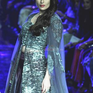 Kareena Kapoor Image