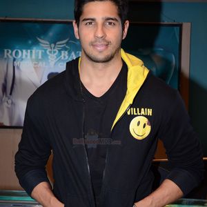Siddharth Malhotra Image