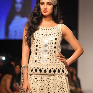 Sonal Chauhan Image