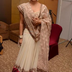 Sophie Choudry Image