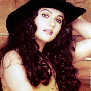 Gracy Singh Image