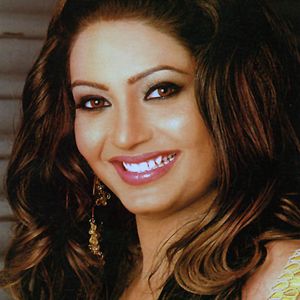 Karishma Tanna Image