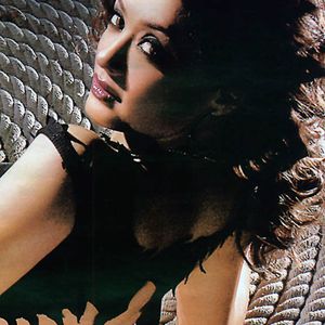 Surveen Chawla Image