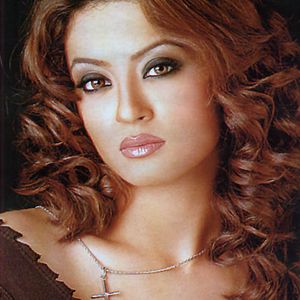 Surveen Chawla Image