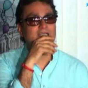 Vinay Pathak Image