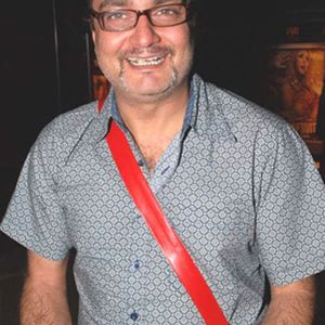 Vinay Pathak Image