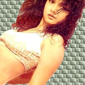 Pooja Bhatt Image