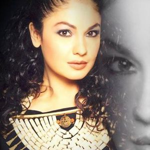 Pooja Bhatt Image