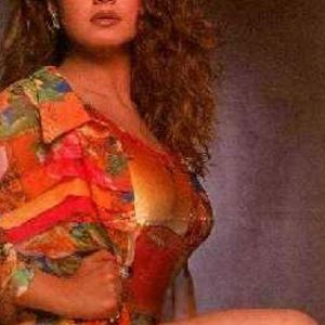 Pooja Bhatt Image