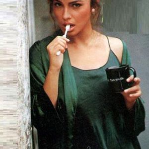 Pooja Bhatt Image