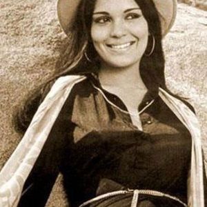 Zeenat Aman Image