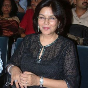 Zeenat Aman Image