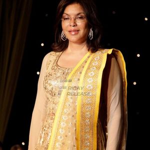 Zeenat Aman Image