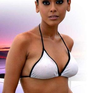 Hrishitaa Bhatt Image