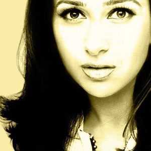 Karisma Kapoor Image