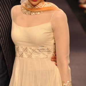Karisma Kapoor Image