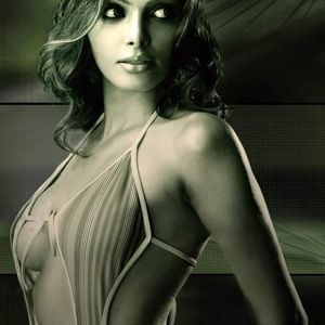 Sherlyn Chopra Image