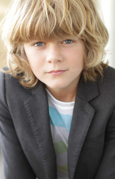 Next photo of Ty Simpkins