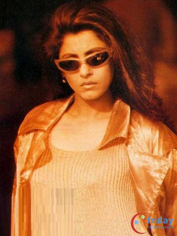 Dimple Kapadia Photo - 1  Images  Photo Gallery  Image 