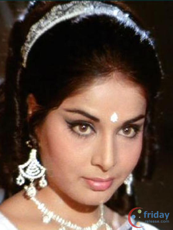 Rakhee Photo - 23 | Images | Photo Gallery | Image Gallery