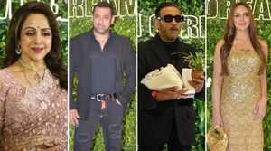 Hema Malini's Stunning 75th Birthday Bash Look; Salman Khan, Jackie Shroff, And Esha Deol's Star-Studded Arrival Is Unmissable! (Watch Video)
