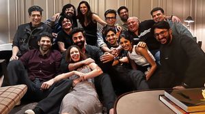 Yeh Jawaani Hai Deewani Party: Ranbir Kapoor Bonded Well With Kalki Koechlin, SIDELINED Deepika Padukone At The Re-Union? (Details Inside)