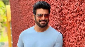 Sharad Kelkar will be featuring in ‘Sri’, a biopic by Srikant Bhola
