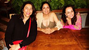 Neena Gupta Poses With Her Squad Soni Razdan And Anu Rajan, Chilling At A Restaurant (View Pic)