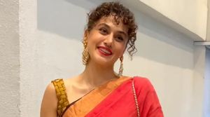 In response to paparazzi calling her ‘Aaj Chillana Mat,’ actress Taapsee Pannu says, ‘Aap Aisi Harkate Nahi Karoge To Nahi Chillaungi’ - Watch a VIRAL Video
