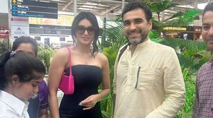 Urvashi Rautela's UNEXPECTED Encounter At Bhopal Airport Leaves Fans In Frenzy! (Watch Video)