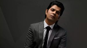 Ankit Tiwari slams a five-star hotel in Delhi for their poor and terrible service; 'Kids are crying for food and water'