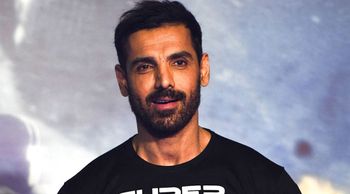 Happy 50th Birthday John Abraham:  A fitness enthusiast's vegetarian diet and the method for getting washboard abs should be remembered