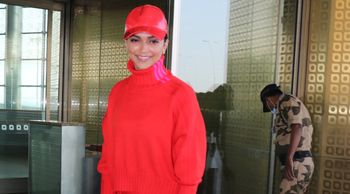 Reigning queen of Bollywood Deepika Padukone spotted at the airport beaming a beautiful smile