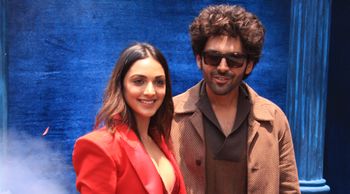 Kartik Aaryan and Kiara Advani launch the trailer of Bhool Bhulaiyaa 2