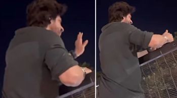 Shah Rukh Khan greets his fans with OPEN ARMS outside Mannat; Watch the video!