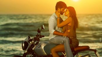 Shahid Kapoor And Kriti Sanon’s Intense Chemistry In The Poster Of Their Upcoming Film By Dinesh Vijan (View Poster)