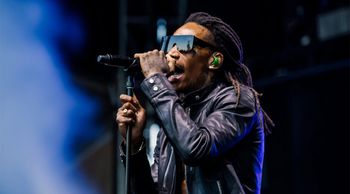 Wiz Khalifa Getting Back On His Feet After Pelvis Injury (Details Inside)