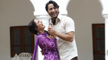 Shaheer Sheikh and Hina Khan reteam for yet another romantic music video