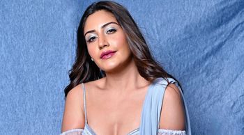 Video Alert: Surbhi Chandna shows you how to look drop-dead gorgeous in her new makeup tutorial video