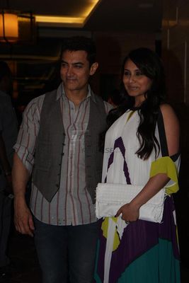 Aamir Khan, Rani Mukherji, Kareena Kapoor at film \'TALAASH\' success party