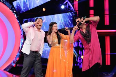 Akshay Kumar, Asin and Salman Khan promoting \'KHILADI 786\' on BIGG BOSS 6 sets